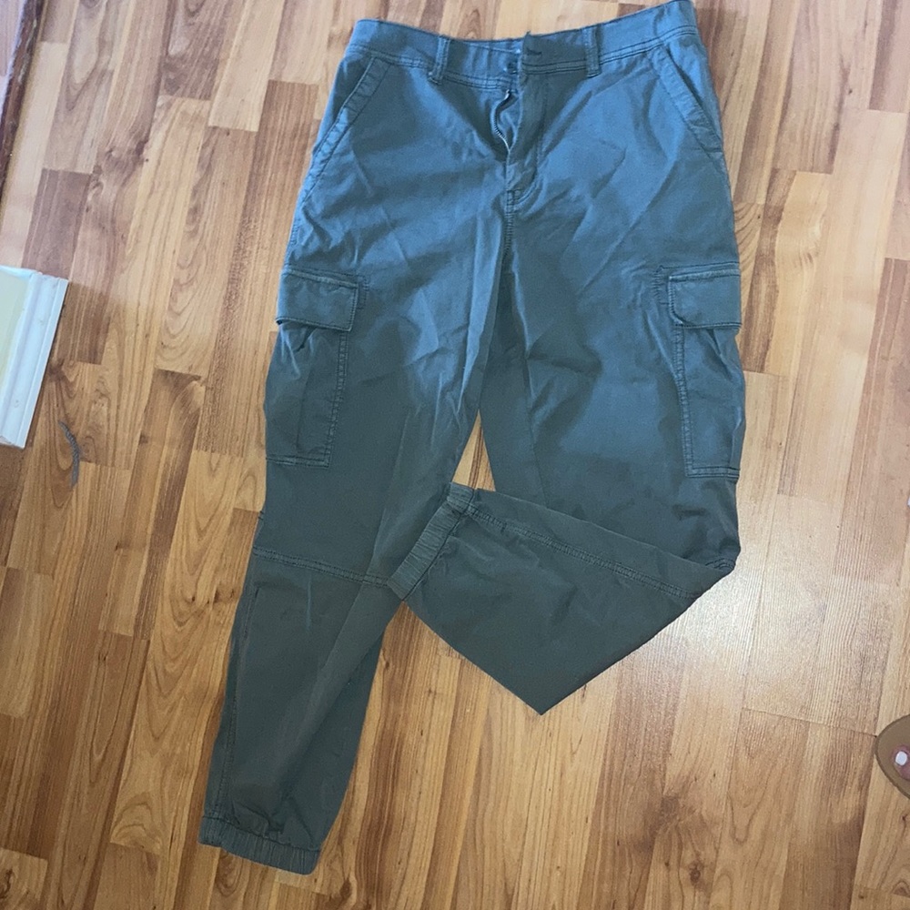 American Eagle Cargo Joggers